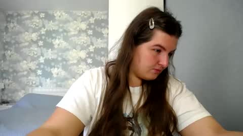 Snapshot of elanis_blair chatting on 07-19-26, 10:08 Elanis online show from 07-19-26, 10:08