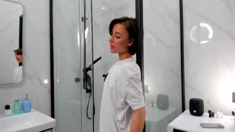 ELA 3 online show from 09-23-25, 06:16