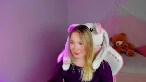 elaravoltage online show from 04-16-26, 09:39