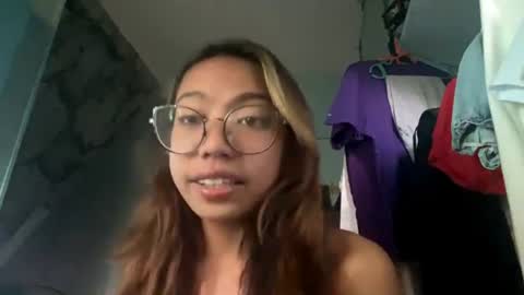 Snapshot of elarisserose chatting on 06-09-26, 12:00 Ela online show from 06-09-26, 12:00