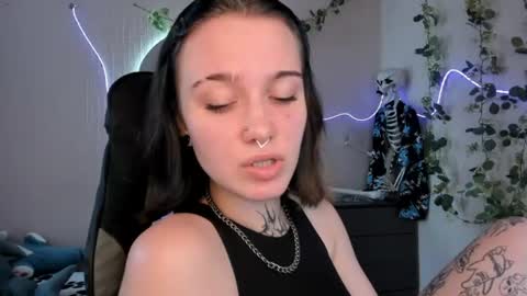 elastikiss online show from 06-28-26, 08:42