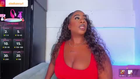 Snapshot of elawalker1 chatting on 08-03-26, 04:44 Ela online show from 08-03-26, 04:44