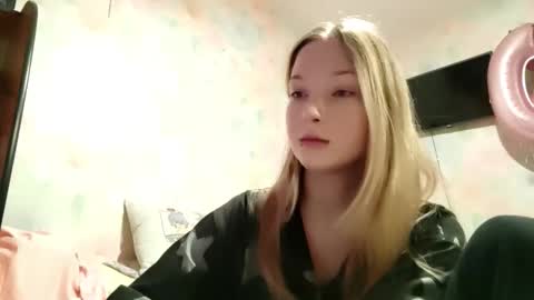 MIa online show from 03-05-26, 06:20