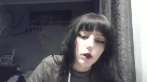 Snapshot of elaynetanton chatting on 04-27-26, 05:11 Lia online show from 04-27-26, 05:11