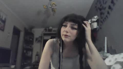 Snapshot of elaynetanton chatting on 05-21-26, 05:31 Lia online show from 05-21-26, 05:31