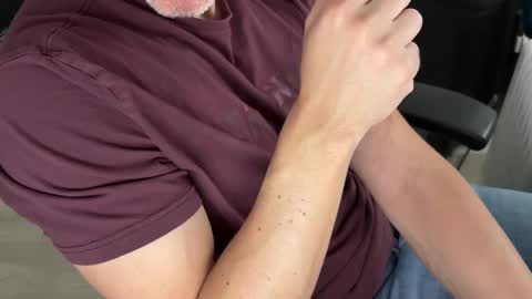 Snapshot of elc_2 chatting on 02-13-25, 10:02 elc_2 online show from 02-13-25, 10:02