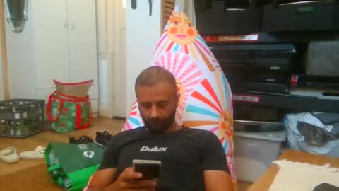 daniel18cmx online show from 12-22-25, 03:58