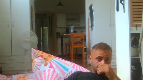 daniel18cmx online show from 01-14-26, 01:44