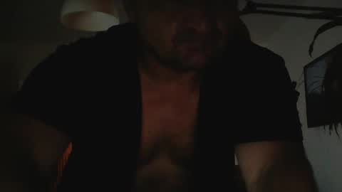 Snapshot of elcretinmo chatting on 09-16-25, 02:34 elcretinmo online show from 09-16-25, 02:34