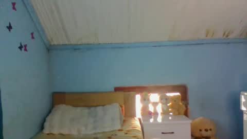 Snapshot of eldie69 chatting on 11-12-25, 12:49 eldie69 online show from 11-12-25, 12:49