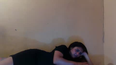 Isabella online show from 04-16-26, 05:47