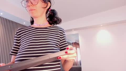 Snapshot of electraa_fox chatting on 12-07-24, 06:04 Electra online show from 12-07-24, 06:04