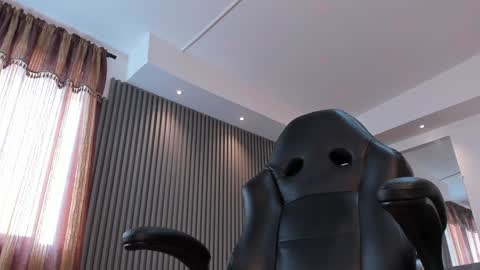 Snapshot of electraa_fox chatting on 01-25-25, 09:14 Electra online show from 01-25-25, 09:14