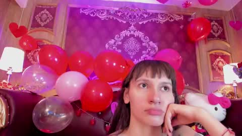 Snapshot of electraraptiss chatting on 02-15-25, 12:22 - online show from 02-15-25, 12:22