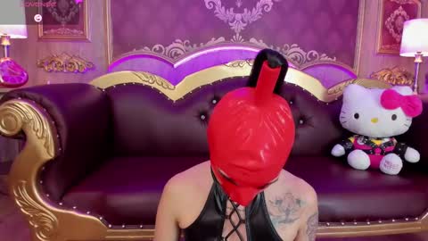 Snapshot of electraraptiss chatting on 02-24-25, 11:30 - online show from 02-24-25, 11:30