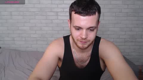 Snapshot of electric_smile chatting on 01-05-26, 05:27 Alex online show from 01-05-26, 05:27