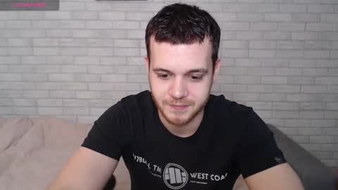 Snapshot of electric_smile chatting on 01-18-26, 11:58 Alex online show from 01-18-26, 11:58