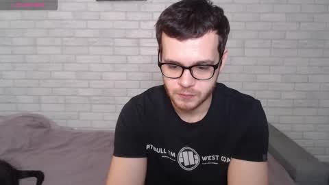 Snapshot of electric_smile chatting on 02-16-26, 08:10 Alex online show from 02-16-26, 08:10