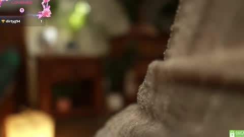 Snapshot of electric_woman chatting on 09-14-25, 02:05 Aleksa online show from 09-14-25, 02:05