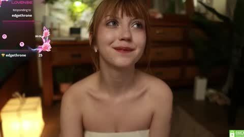 Snapshot of electric_woman chatting on 09-17-25, 03:46 Aleksa online show from 09-17-25, 03:46