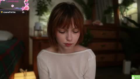 Snapshot of electric_woman chatting on 09-21-25, 01:46 Aleksa online show from 09-21-25, 01:46