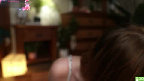 Snapshot of electric_woman chatting on 10-13-25, 10:26 Aleksa online show from 10-13-25, 10:26