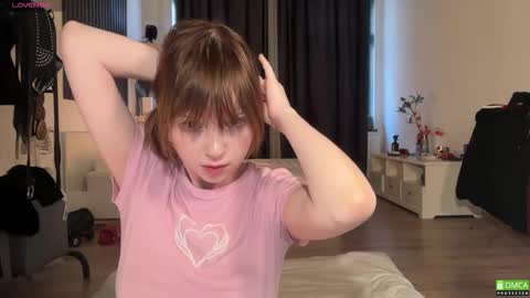 Snapshot of electric_woman chatting on 11-03-25, 11:00 Aleksa online show from 11-03-25, 11:00