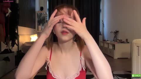 Snapshot of electric_woman chatting on 11-28-25, 10:29 Aleksa online show from 11-28-25, 10:29