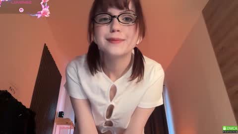 Snapshot of electric_woman chatting on 02-17-26, 11:40 Aleksa online show from 02-17-26, 11:40