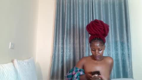 Snapshot of elegant_ebony chatting on 01-26-25, 08:14 Nika online show from 01-26-25, 08:14