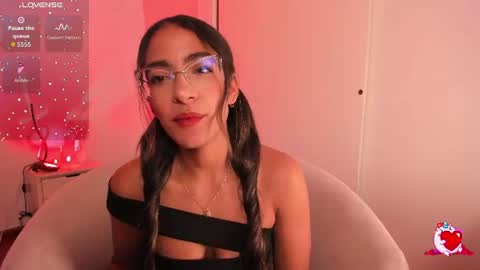 Snapshot of elegant_rouse chatting on 07-14-26, 02:38 Rouse online show from 07-14-26, 02:38