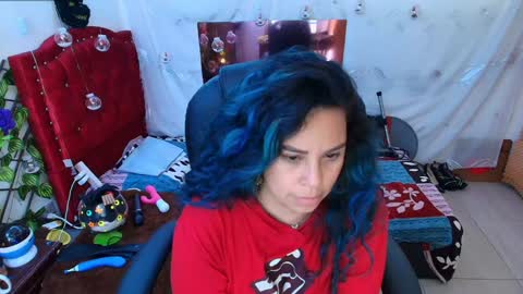 Snapshot of elektra_32 chatting on 01-11-25, 07:28 elektra online show from 01-11-25, 07:28