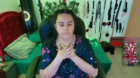 Snapshot of elektra_32 chatting on 09-23-25, 03:42 elektra online show from 09-23-25, 03:42