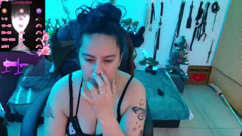 Snapshot of elektra_32 chatting on 01-07-26, 10:29 elektra online show from 01-07-26, 10:29