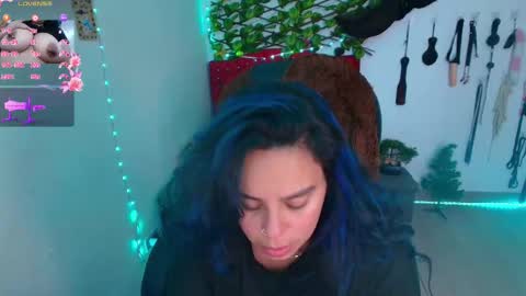 Snapshot of elektra_32 chatting on 02-10-26, 05:33 elektra online show from 02-10-26, 05:33