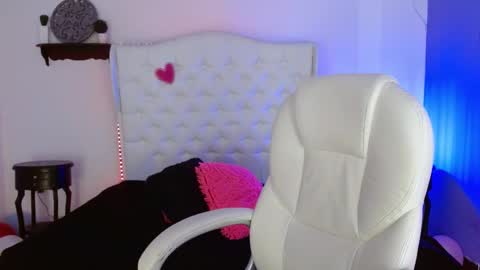 Elena online show from 02-10-25, 12:50