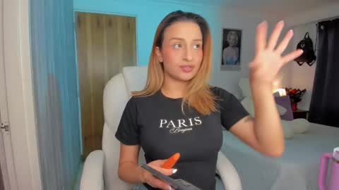 Snapshot of elena_ruiz chatting on 09-27-25, 06:57 Elena online show from 09-27-25, 06:57