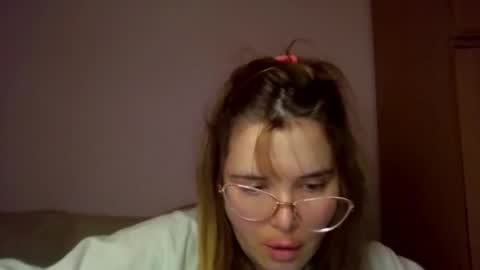 Elena online show from 11-20-25, 04:40