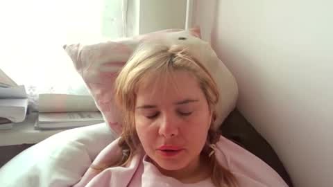 Snapshot of elenaflirt chatting on 02-04-26, 11:27 Elena online show from 02-04-26, 11:27