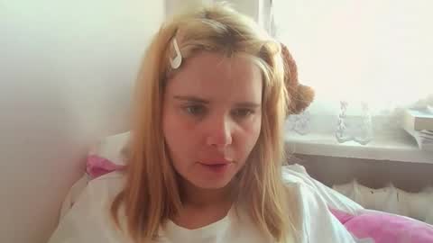 Snapshot of elenaflirt chatting on 03-16-26, 02:32 Elena online show from 03-16-26, 02:32