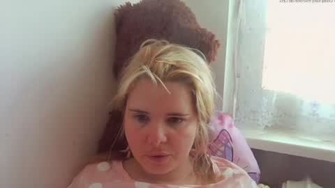 Snapshot of elenaflirt chatting on 05-09-26, 12:43 Elena online show from 05-09-26, 12:43