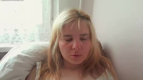 Snapshot of elenaflirt chatting on 05-17-26, 04:14 Elena online show from 05-17-26, 04:14