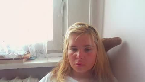 Snapshot of elenaflirt chatting on 06-15-26, 08:49 Elena online show from 06-15-26, 08:49