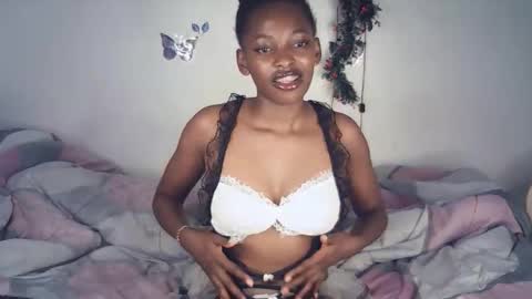 eleniedoll online show from 02-17-26, 01:13