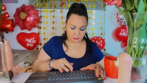 Snapshot of elenna_boobs_ chatting on 09-19-25, 05:31 elenna_boobs_ online show from 09-19-25, 05:31