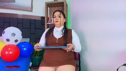 elenna_boobs_ online show from 06-25-26, 03:39