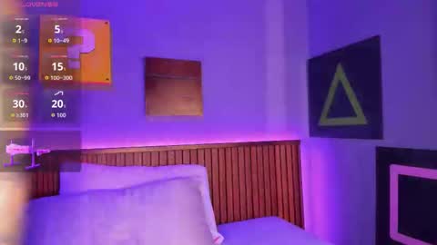 ELETTRA online show from 03-25-26, 02:17