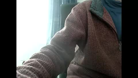 Snapshot of elfyonee chatting on 02-07-25, 11:12 elfyonee online show from 02-07-25, 11:12