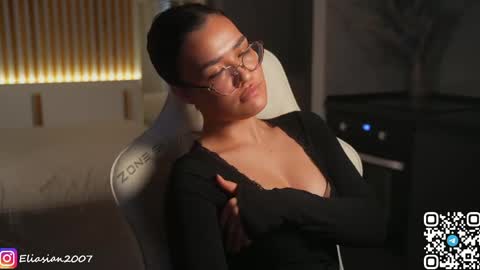 Eli  online show from 04-10-26, 10:53