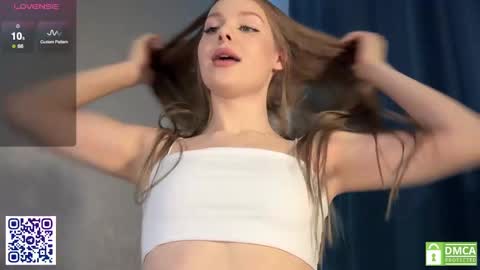 Elizabeth Lizi online show from 01-18-25, 01:51